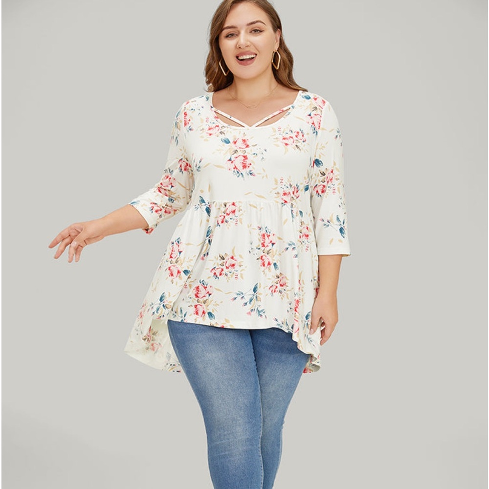 NWT-Gorgeous BloomChic Floral Babydoll Style Tunic/Mini Dress/Top. Size: Plus 26